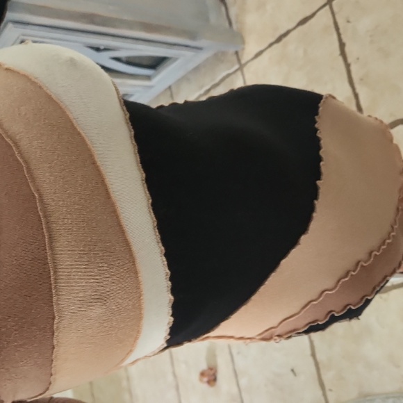 No Tags $5 - Picture 4 of 6